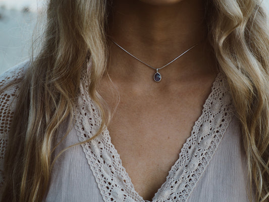 Silky star ruby stone pendant