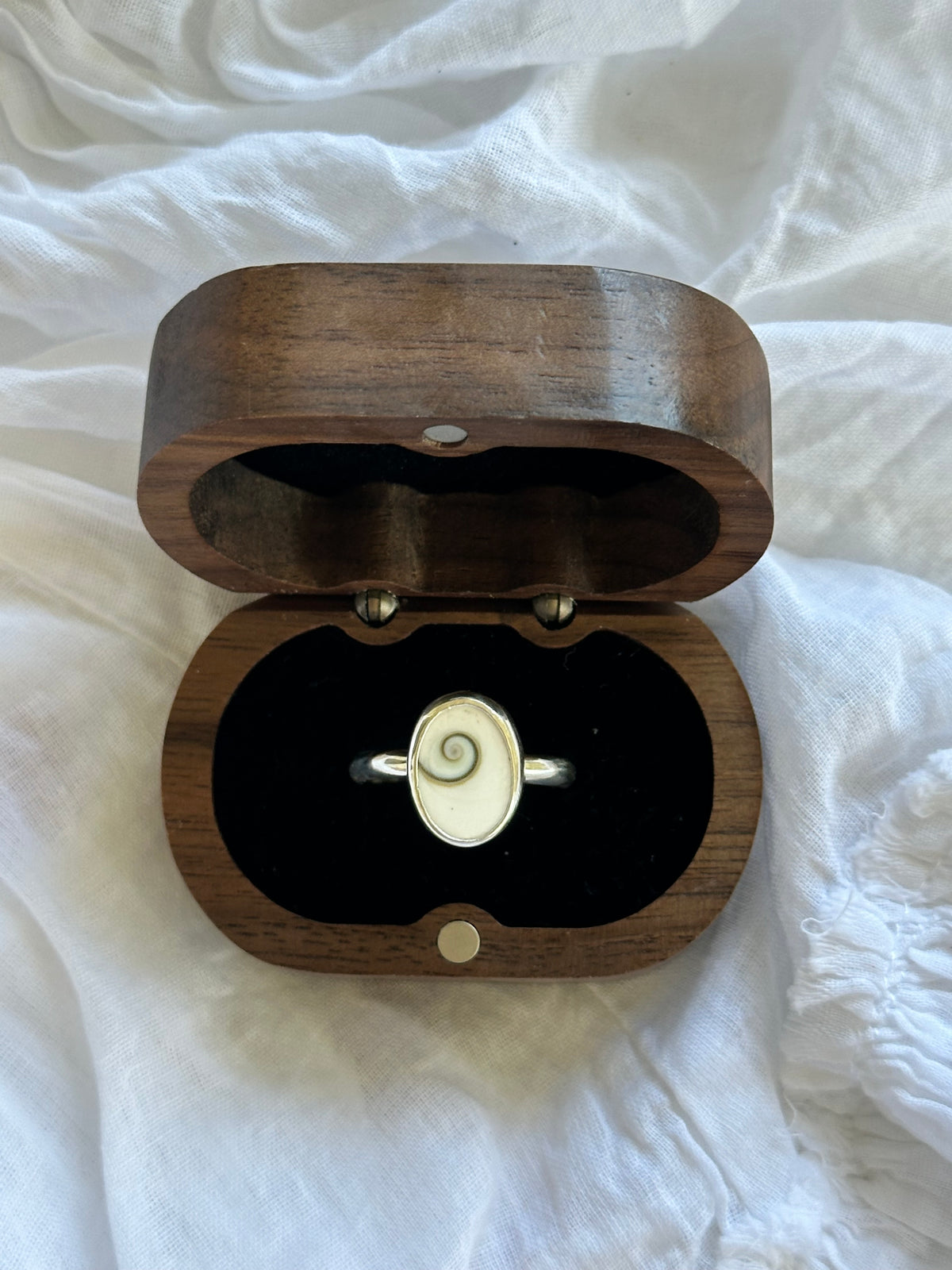 Operculum Ring SIZE: 9.5
