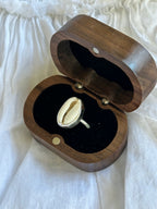Simple Cowrie Ring SIZE: 6.5