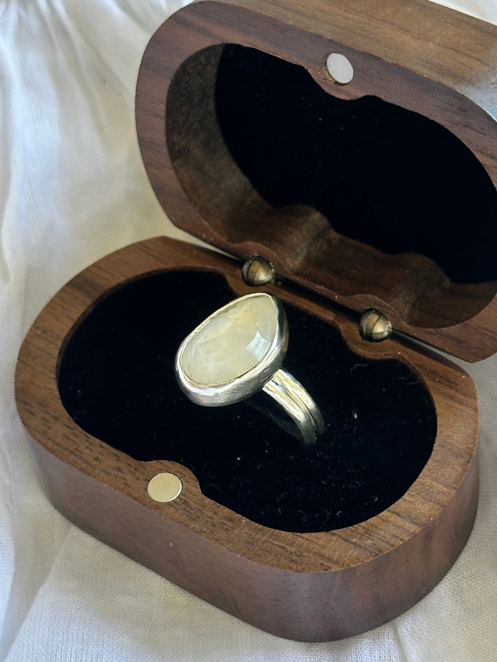 Rainbow Moonstone ring SIZE: 8 3/4